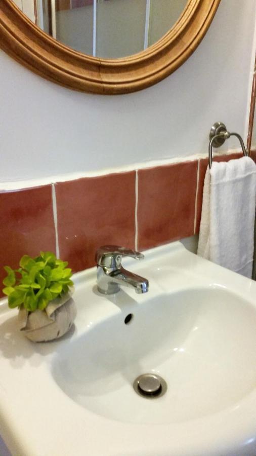 Ana'S Guest House Chambres D'Hotes Aups Esterno foto