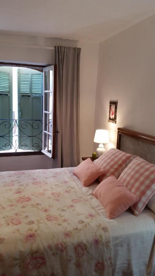 Ana'S Guest House Chambres D'Hotes Aups Esterno foto